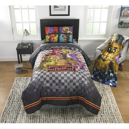 Five Nights at Freddy's Kids Bed in a Bag Bedding Set, Pizza (Best Comforter For Night Sweats)
