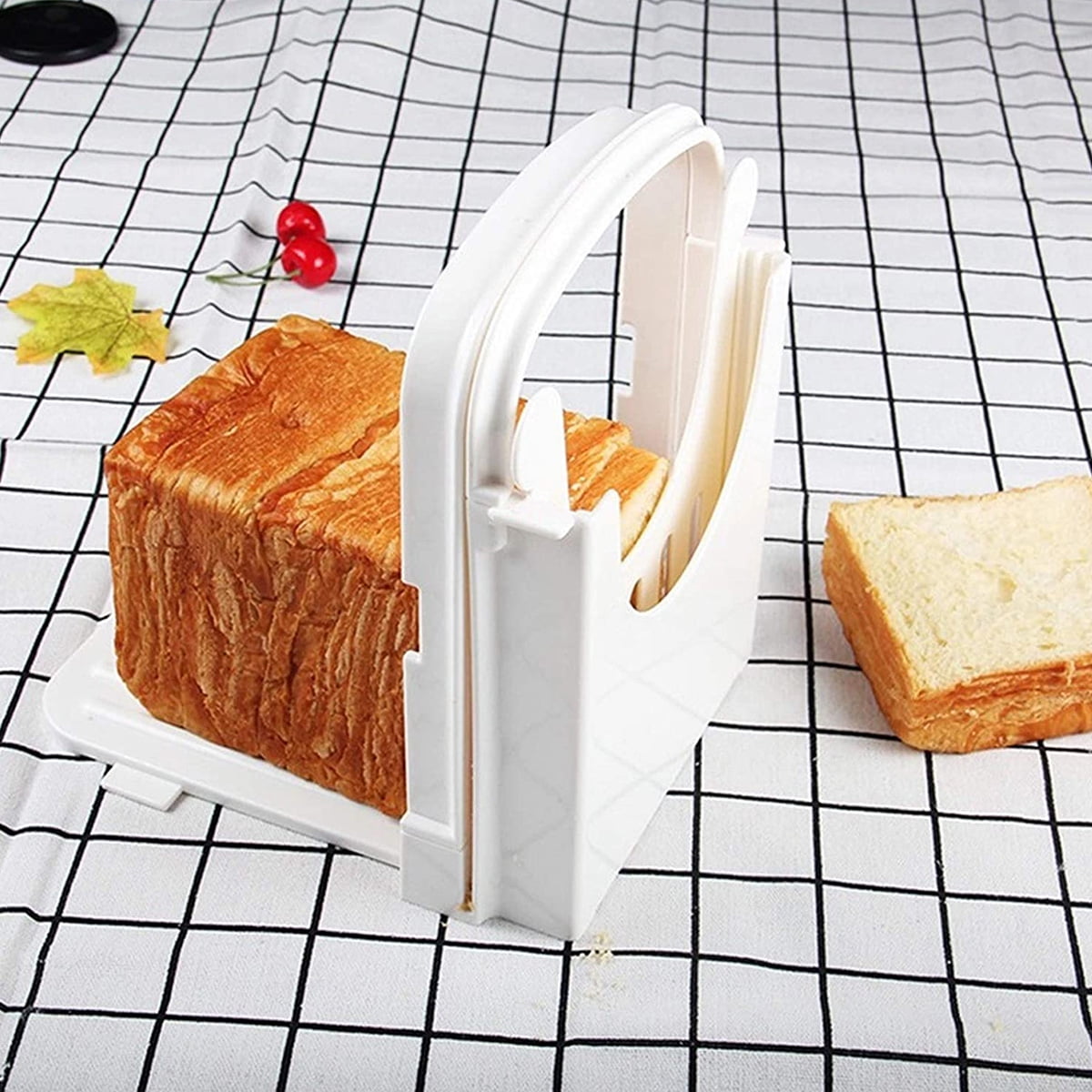 HERCHR Bread Slicer, Plastic Bread Slicer Machine Adjustable Toast Slicer  Foldable and Manual Bread Slicer 2 Sizes Bread Loaf Slicer Foldable Kitchen