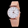 thumbnail image 3 of Reloj de cuarzo con cinturón de malla de moda, número romano, esfera redonda grande, reloj unisex informal (oro rosa grande), 3 of 4