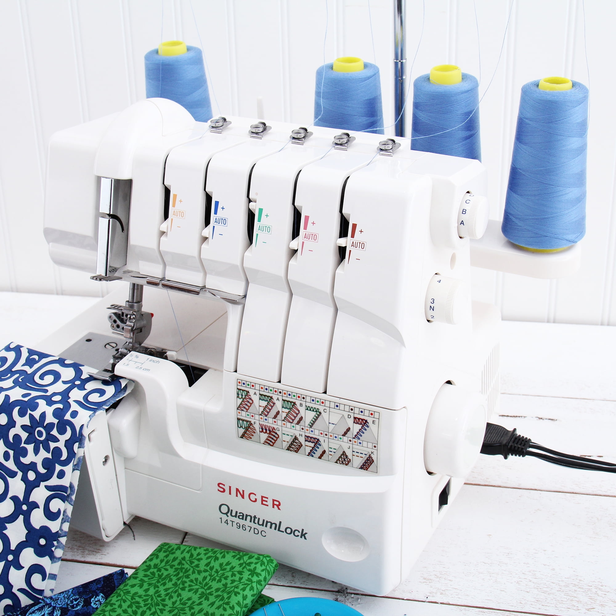 1423 Hot Pink - Seracor Serger Thread