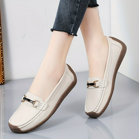 

YANGCYY Stylish and Comfortable Closed Toe Women‘s Flat Shoes with Metal Decor - Ideal for Casual Wear and Everyday Comfort