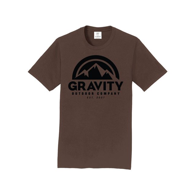 Gravity Outdoor Co. T-Shirt à Manches Courtes - Chocolat Noir - Logo Noir - 3TG