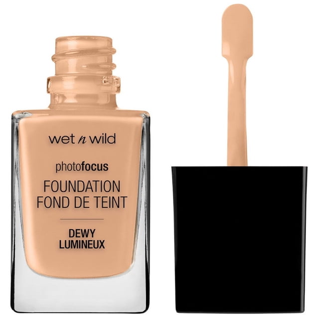 Wet n Wild Photo Focus Dewy Foundation Classic Beige