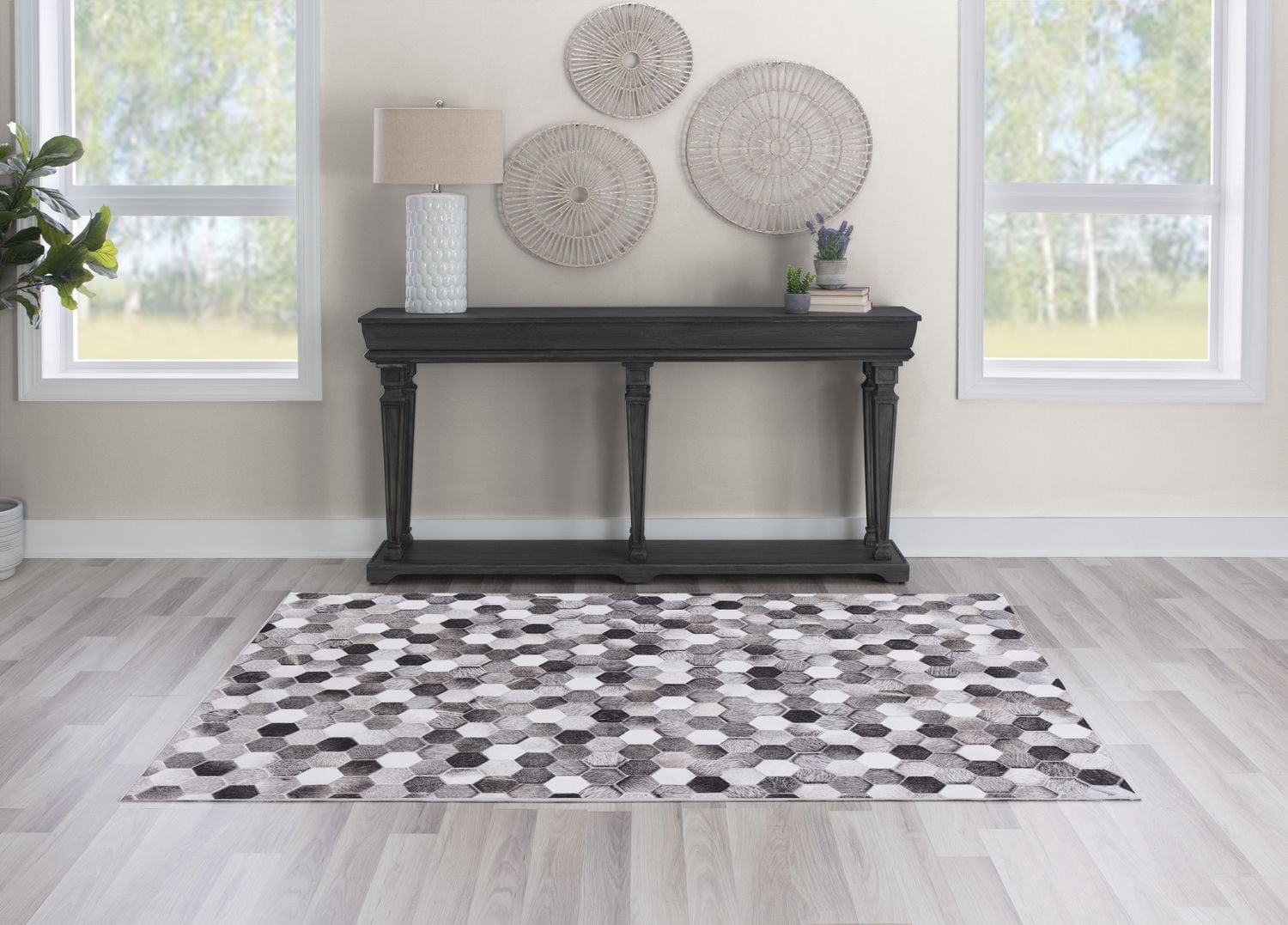 Laredo Montez Grey & Ivory 6'7" x 9'7" Area Rug