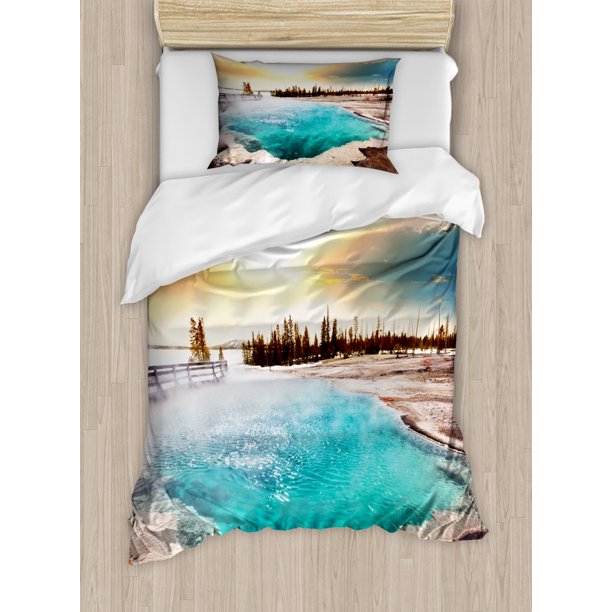 Yellowstone Duvet Cover Set, Hot Springs in Yellowstone National Park