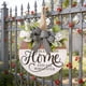 thumbnail image 5 of Corona de bienvenida redonda con lazo para pared o puerta | Decoración colgante de madera para interiores y exteriores, 5 of 6