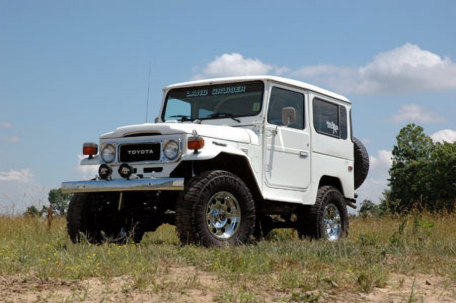 Rough Country 4" Lift Kit w/N3 Shocks for 64-80 FJ-40 Land Cruiser 4WD - 73530 Fits select: 1971-1984 TOYOTA LAND CRUISER