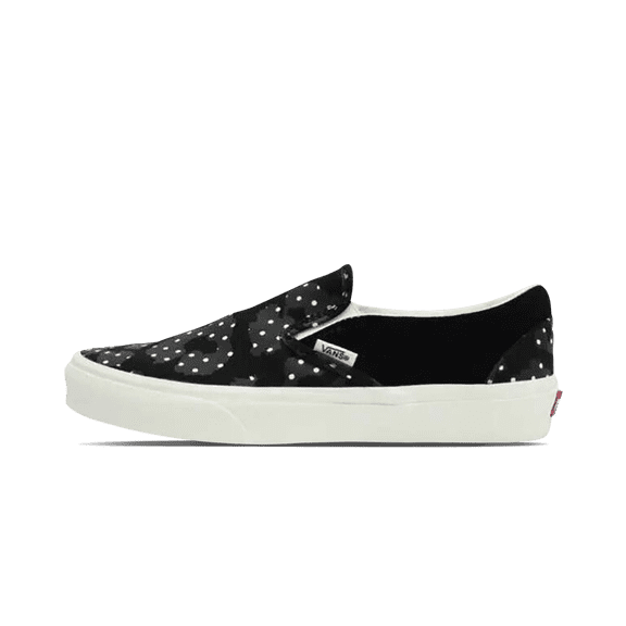 VANS MENS Classic Slip-On "Leopard Polkadot" VN0A5JMHBA2 from Stadium Goods