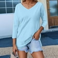 thumbnail image 2 of Camiseta de mujer de color liso con cuello en V y manga 3/4 - Cuello en V clásico, tejido ligero y transpirable, versátil para combinar con vaqueros o faldas, talla real., 2 of 4