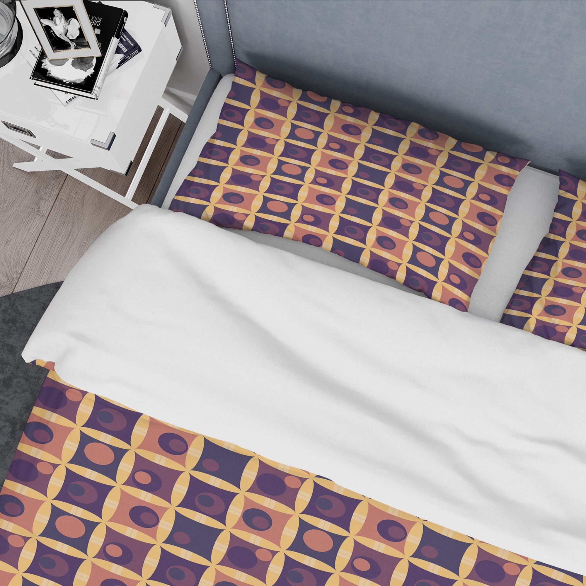 Designart 'Retro Grid in Orange' Mid-Century Modern Duvet Cover Set