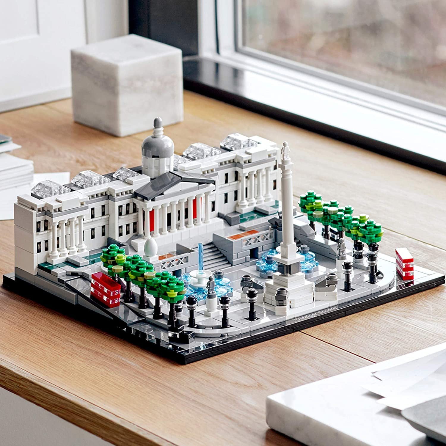 lego architecture 21045