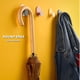 thumbnail image 3 of Ganchos de pared adhesivos, 4 paquetes, gancho geométrico impermeable, perchas de pared resistentes para bata, abrigo, toalla, llaves, bolsas, 3 of 5