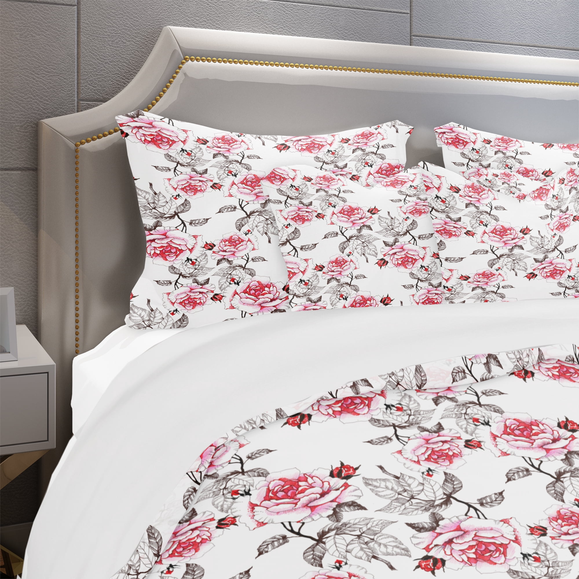 Designart 'Pattern with Red Roses' Modern & Contemporary Duvet Cover Set