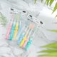 thumbnail image 2 of Juego de 8 cepillos de dientes para niños de 3 años o más, bonitos cepillos de dientes de colores con ventosas (para almacenamiento) oso de fresa Electrónica, 2 of 5