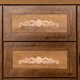 thumbnail image 4 of EeaseMX 2 piezas de flores adhesivas para tallar madera, delicadas flores para la cabeza de la puerta, apliques creativos de madera maciza para muebles, decoración de puertas de gabinetes, tamaño 1, 4 of 8