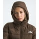thumbnail image 4 of Chaqueta parka THE NORTH FACE Aconcagua para mujer, color marrón ahumado, 4 of 6