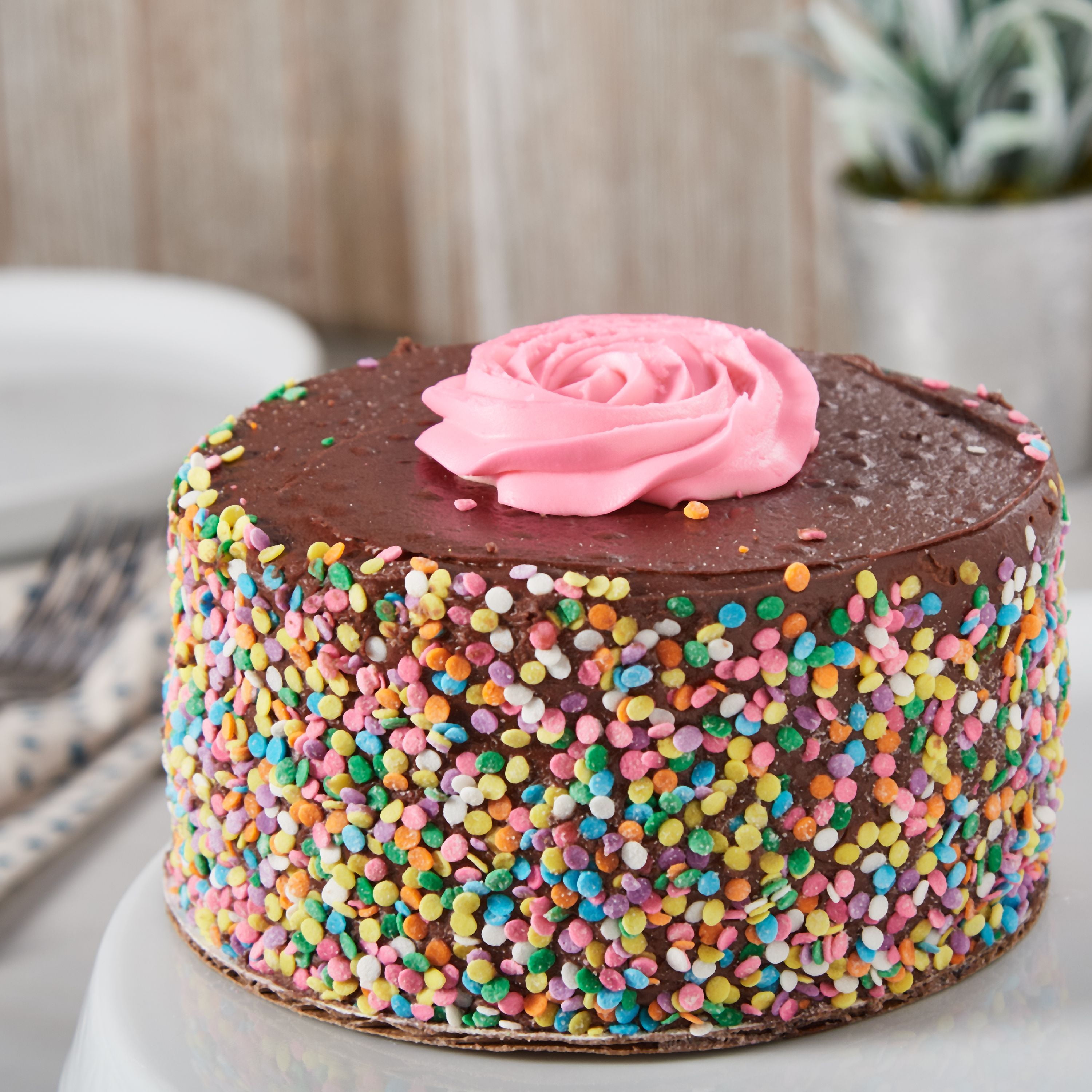 Freshness Guaranteed 5 Double Layer Chocolate Cake 18 Oz Walmart Com Freshness Guaranteed 5 Double Layer Chocolate Cake 18 Oz Walmart Com