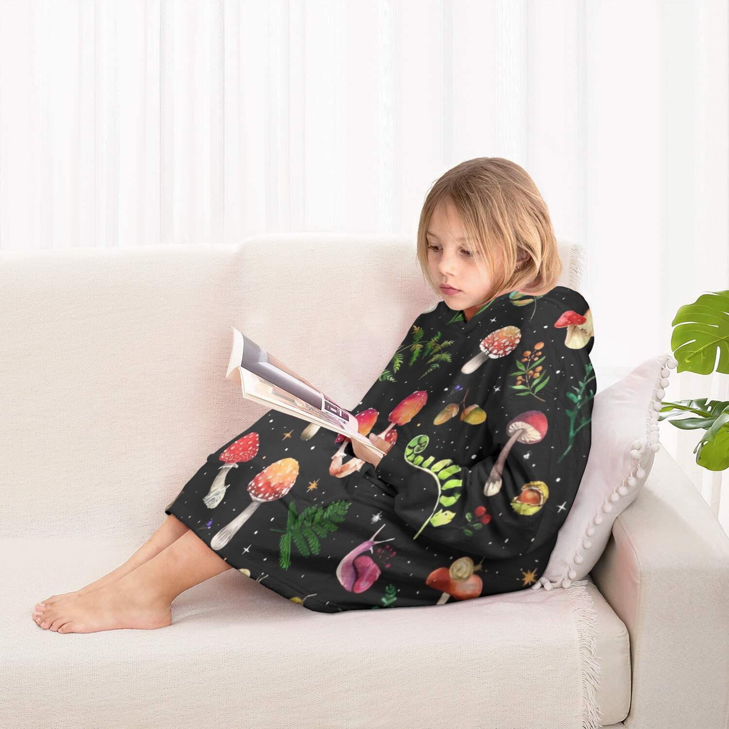 Red Mushroom Plant Black Pattern Blanket Hoodies for Kids 6-13YR Oversize Wearable Blanket Hoodies for Boys Girls Teens