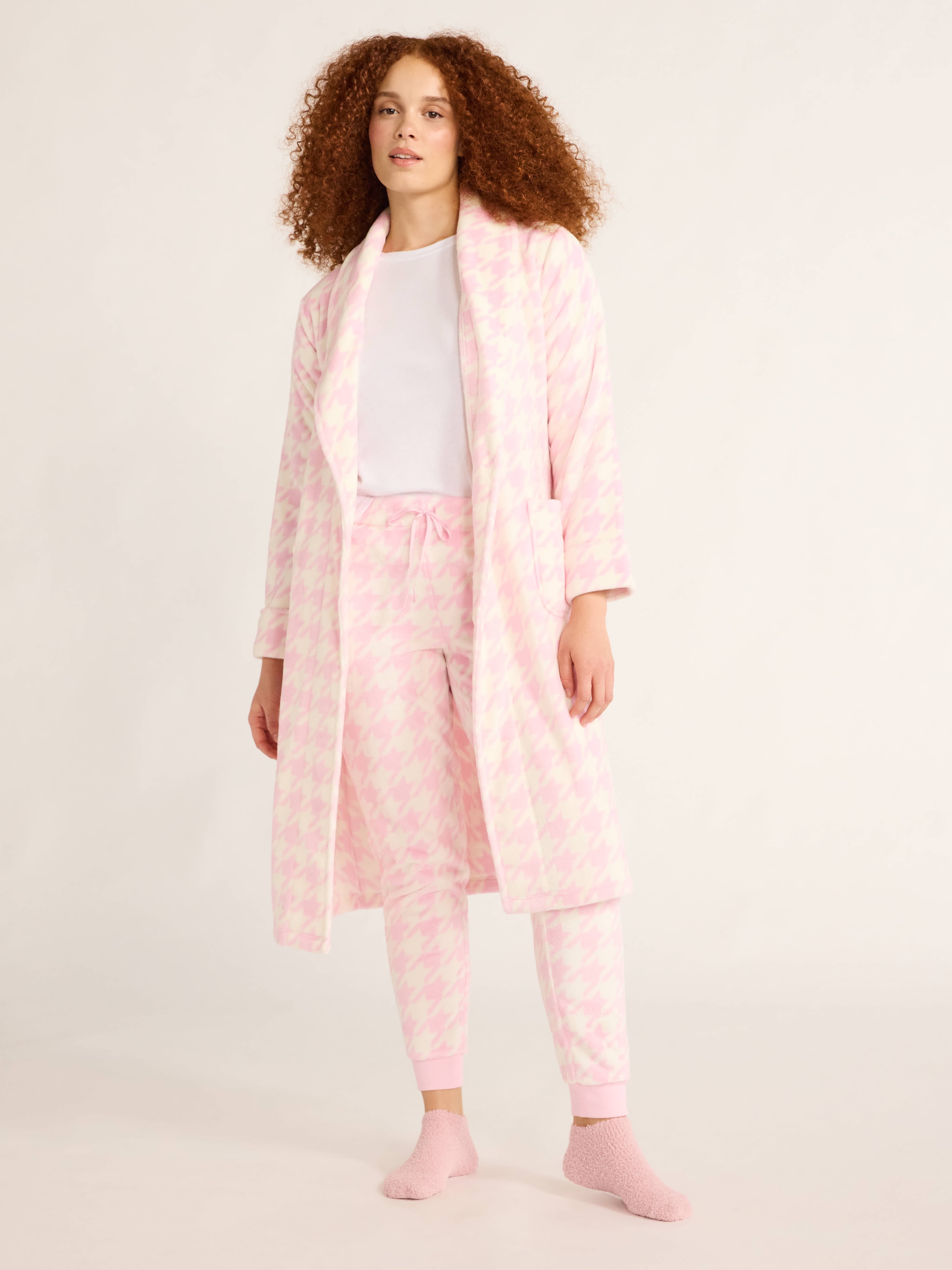 Joyspun Women's Plush Robe, Sizes S to 3X