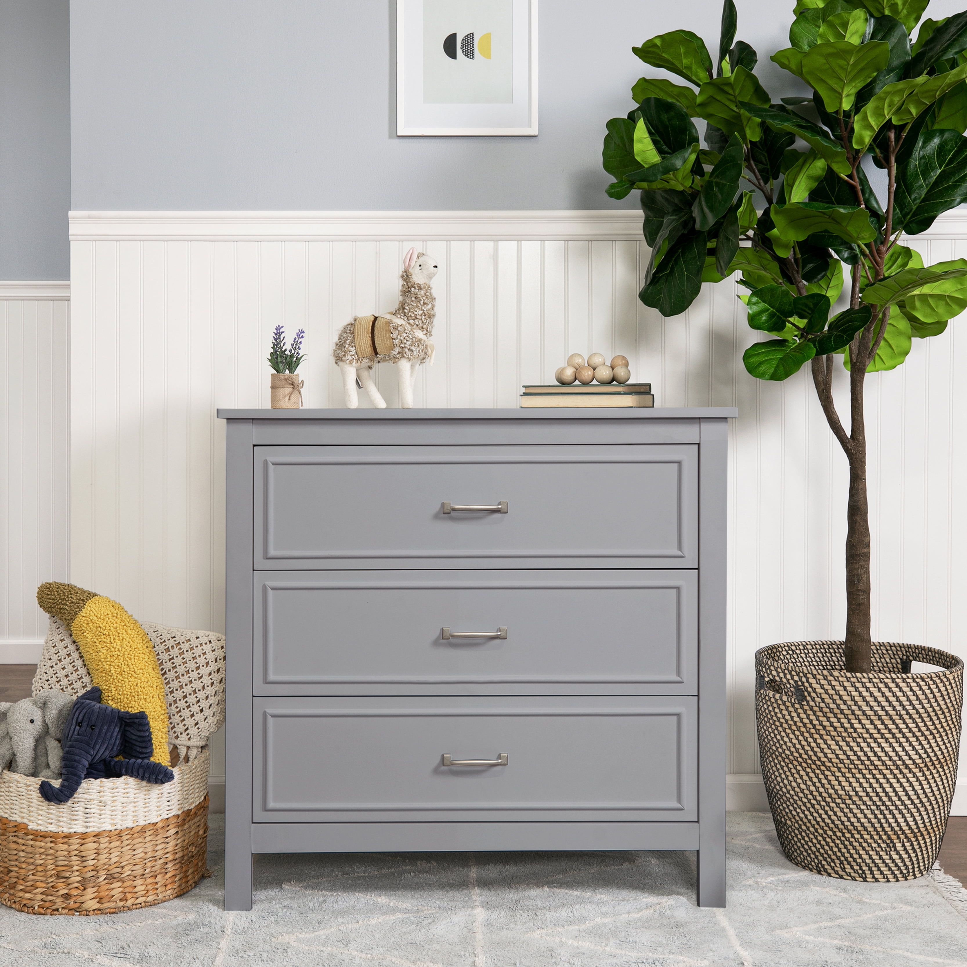 DaVinci Charlie 3-Drawer Dresser, Gray