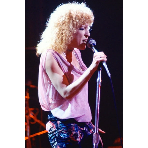 Bette Midler 24x36 Poster The Rose Singing On Stage Walmart Com Walmart Com