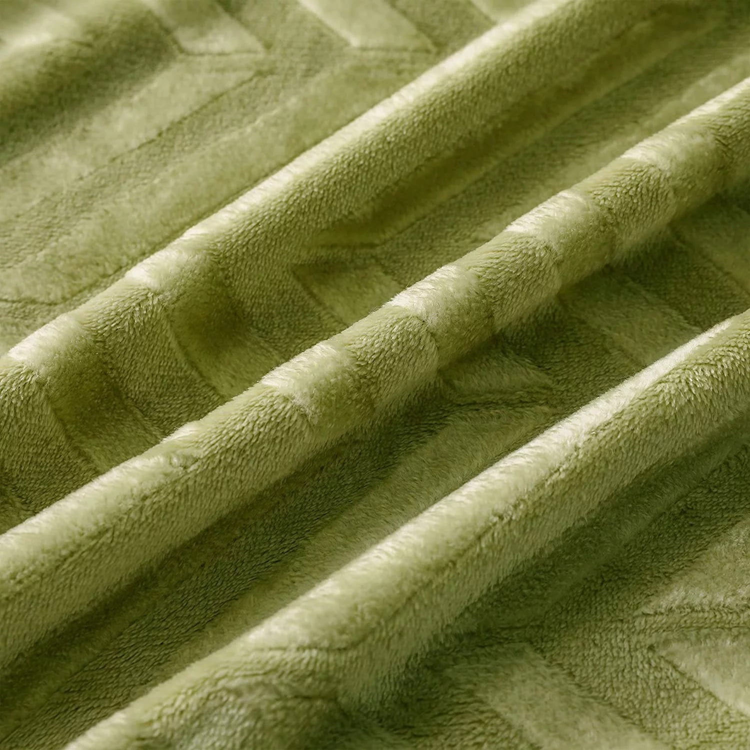 Whale Flotilla Lightweight Deep Green Bed Blanket – Soft Jacquard Weave