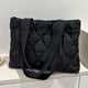 thumbnail image 4 of Bolso Hombro Con Algodón para Mujer Bolso Diario Acolchado Suave para Otoño E Invierno (negro), 4 of 9