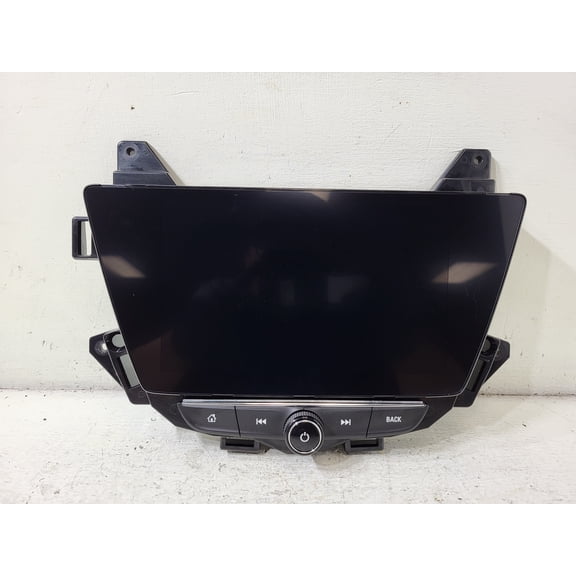 Pre-Owned 2023 Chevrolet TrailBlazer Display Screen Radio Control Panel OEM LKQ - Verify Specific Vehicle Fitment In Description - (Good)