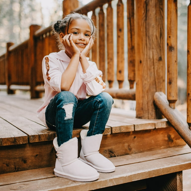 Bearpaw youth sale boots