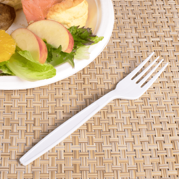 Karat U3530W PP Plastic Heavy Weight Forks Individual Wrapped for cafeteria, take-out food, food cart - 1,000 ct