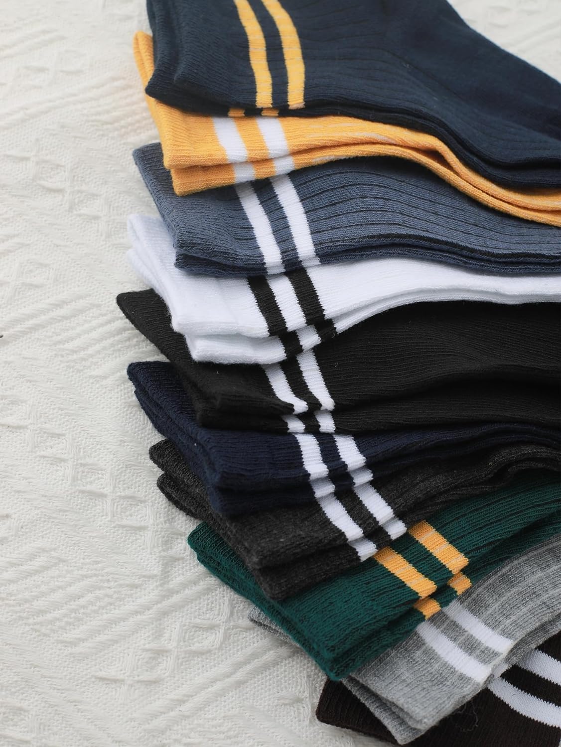CoCozhu Women's 10 Pairs Vintage Striped Ankle Socks Athletic Sport Casual Crew Socks