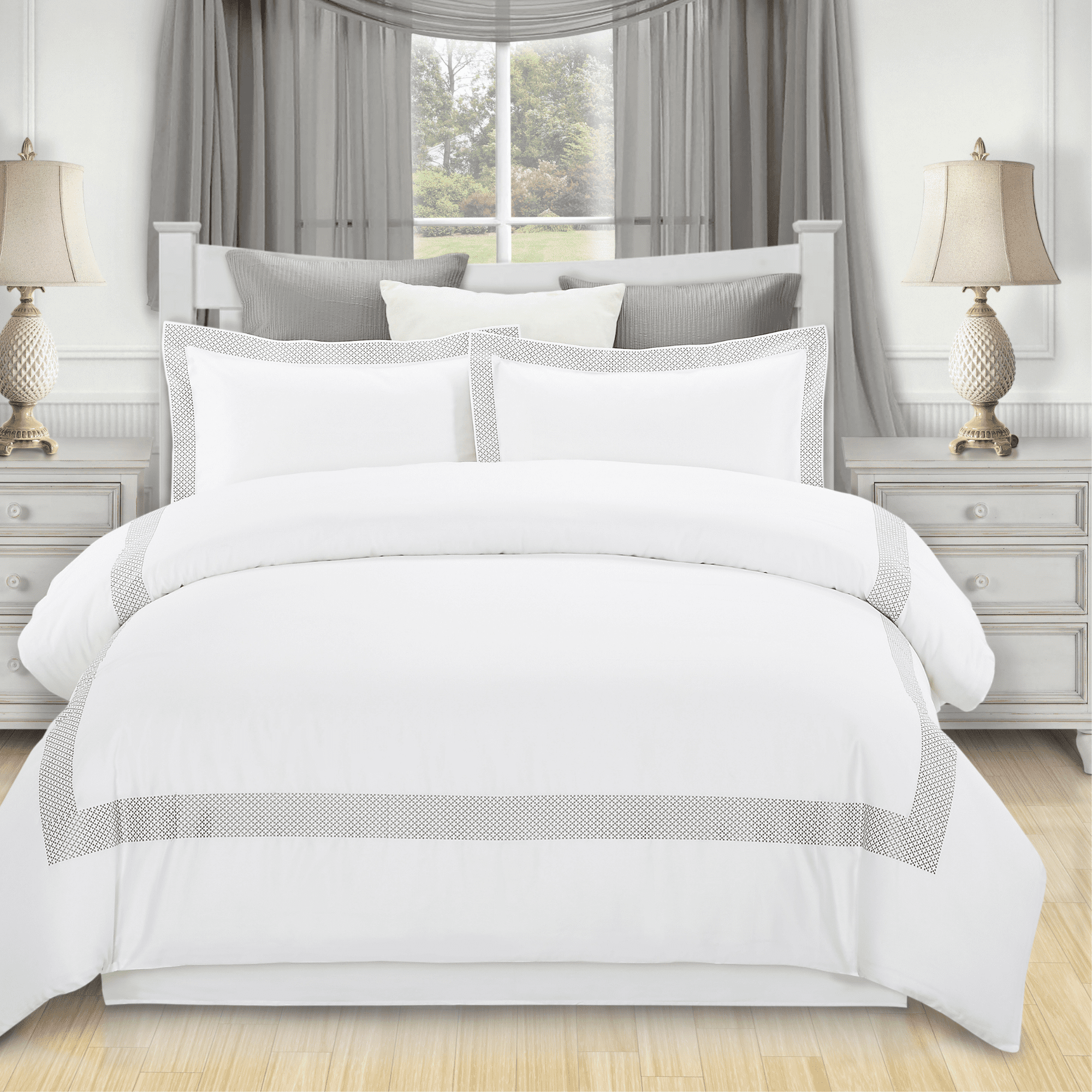 Superior Cotton Embroidered Duvet Cover Set, King/ Cal King, White