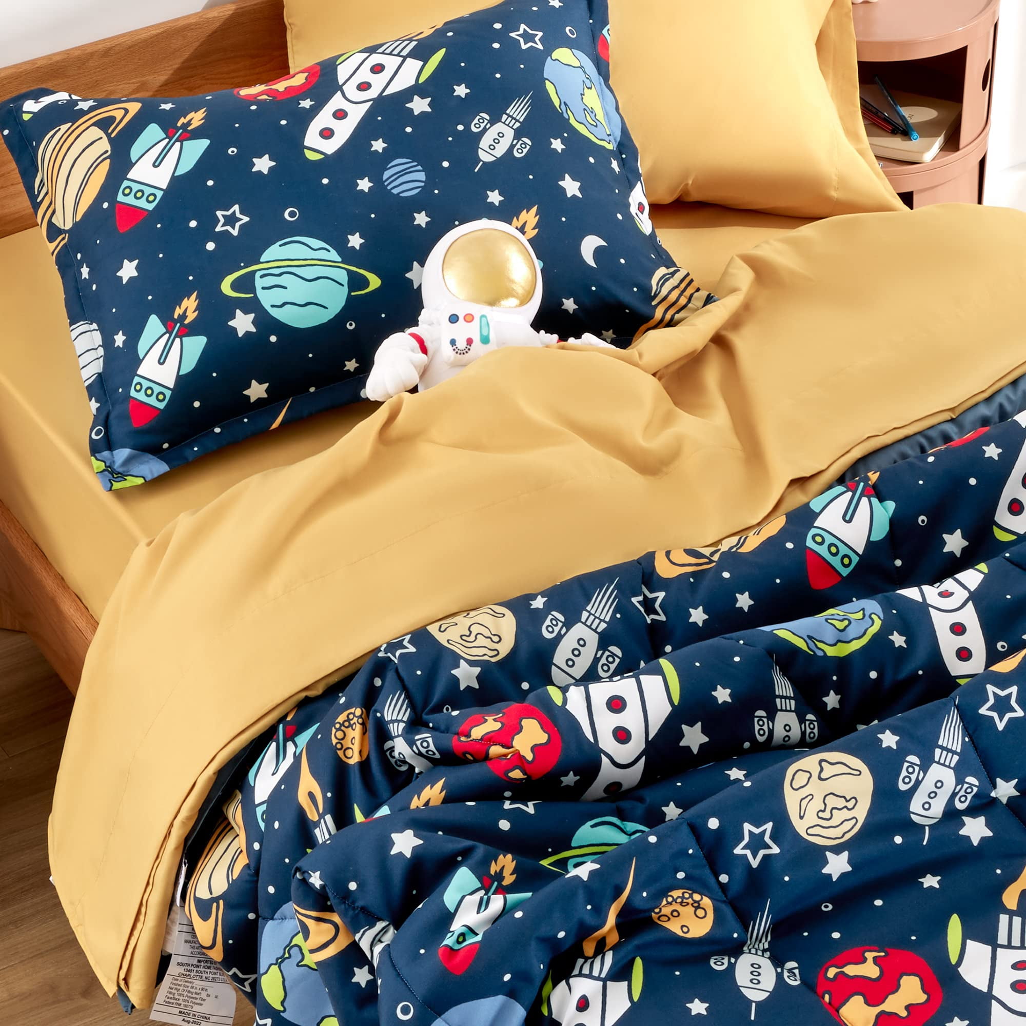 Sleep Zone Kids Bedding Comforter Set Twin/Twin Xl Size - Super Soft & Cute Printed 2-Piece Comforter Set All Seasons for Boys, Girls, Fade Resistant, Machine Washable, Rocket Galaxy