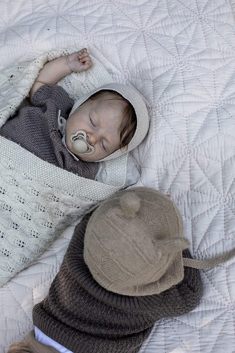 Sucettes Supreme BIBS pour Bébé | Sucette en Caoutchouc Naturel Sans BPA | Fabriqué au Danemark | Ensemble de 2 Sucettes (6-18 Mois)