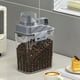 thumbnail image 1 of Recipiente hermético grande para almacenar alimentos con tapa con cierre | Recipiente de plástico transparente de 2000 ml para cereales, harina y productos secos | Incluye vaso medidor | Disponible, 1 of 8
