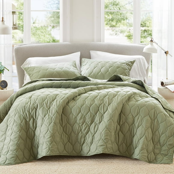 Comfort Spaces Queen Quilt Set Modern Reversible Ogee Coverlet Queen Bedding Set Cozy Quilted Winter Layer, All Season Lightweight Soft Queen Size Quilt, Kienna, Full/Queen Green 3 Piece