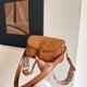 thumbnail image 2 of Bolso El Brazo Cuero Abrasivo Vintage Con Bandolera Estampada S (Marrón), 2 of 9