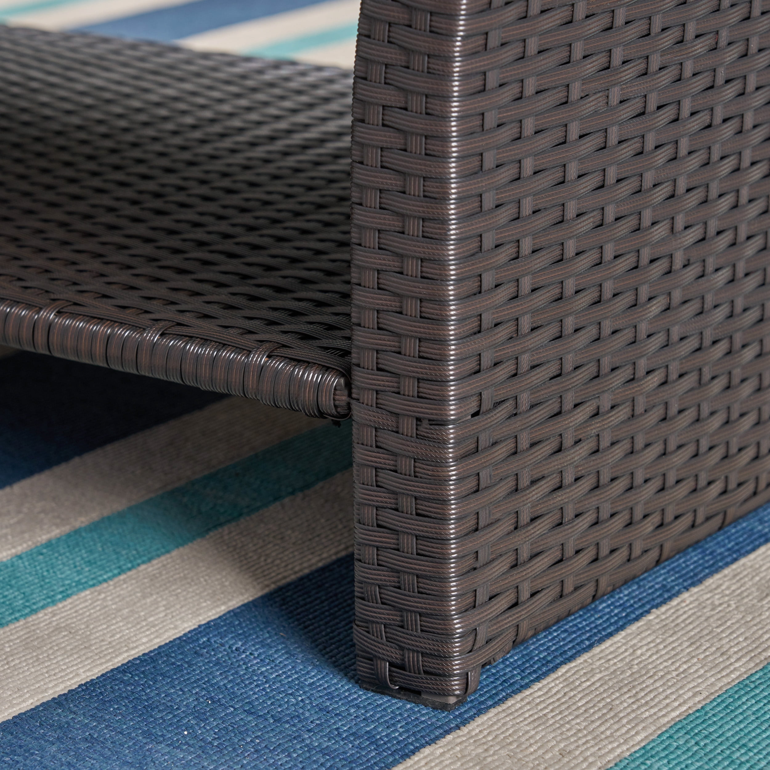 Outdoor Woven Surface Coffee Table, Leisure Center Table for Patio Garden, Brown