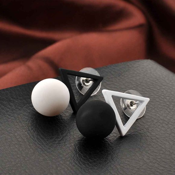 Wweixi Boucles d'Oreilles Géométriques pour Femmes et Filles Clous d'Oreilles Bijoux Pendantes Boucles d'Oreilles en Alliage Bijoux