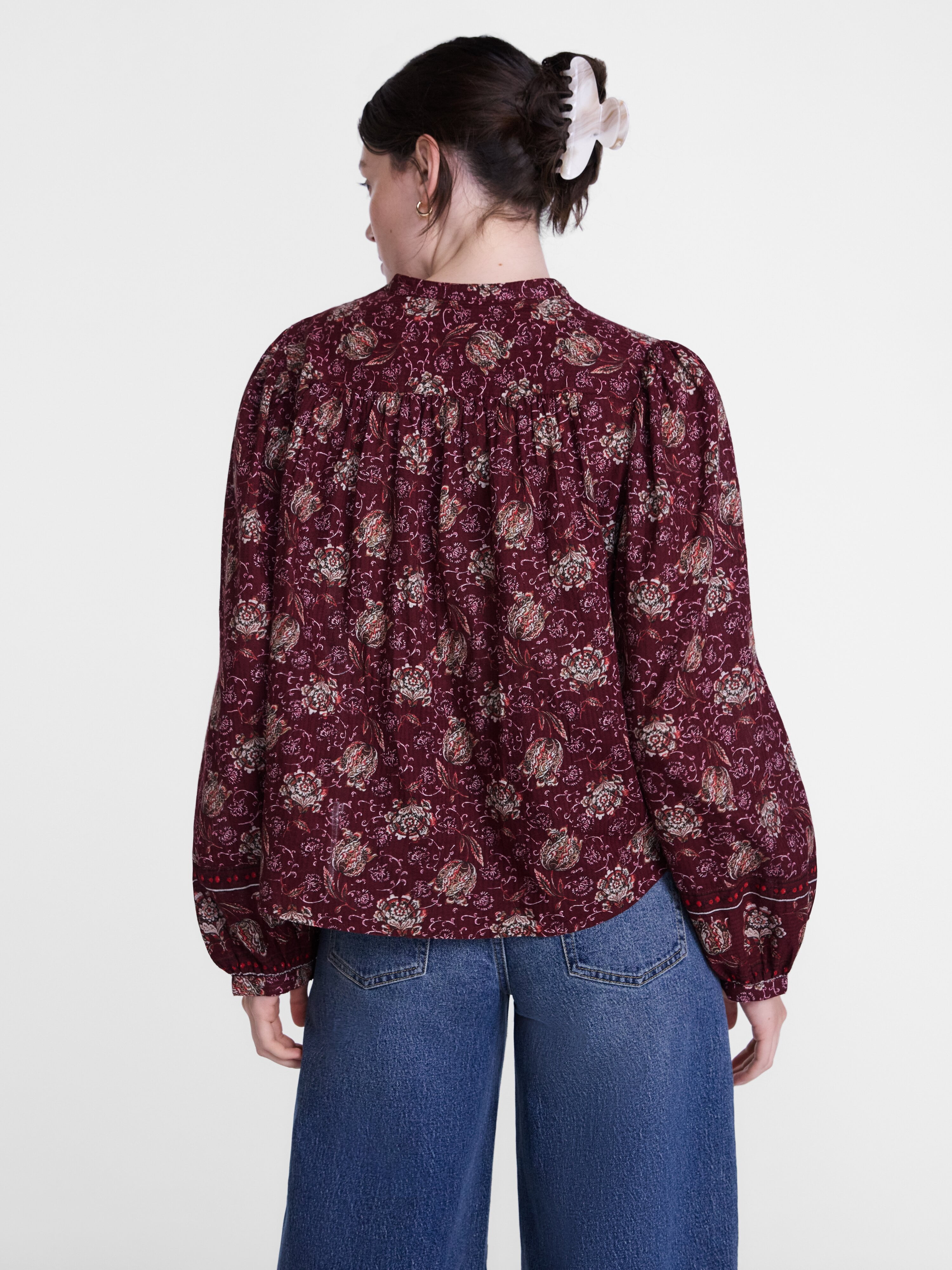 Scenario Women's and Women's Plus Quilted Detail Long Sleeve Top, Sizes XS-4X