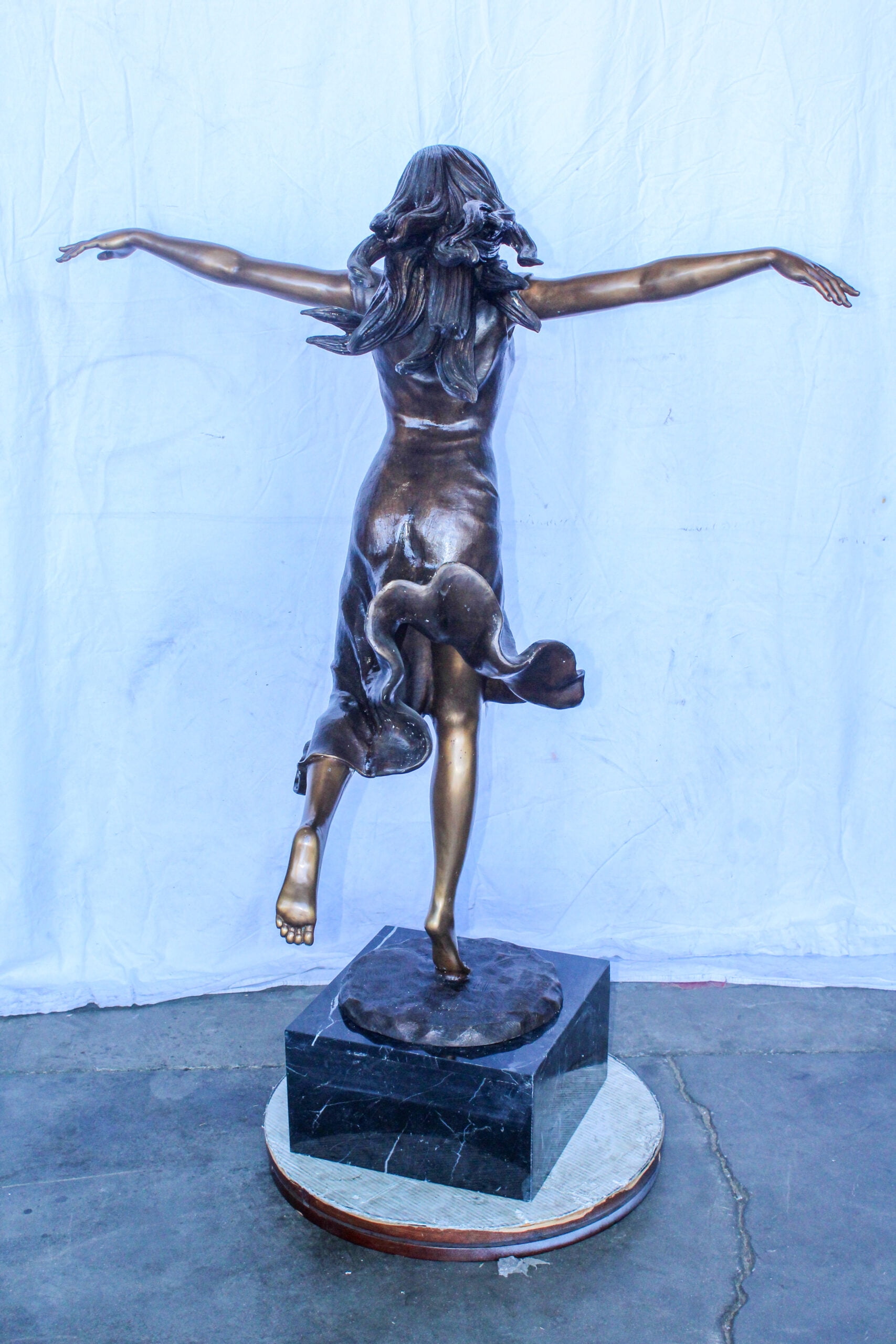 Nifao Bronze Statue, Girl Running in the Wind, Dynamic Art – Outdoor Garden Decor Sculpture, 46"L x 27"W x 57"H