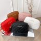 thumbnail image 4 of Bandolera pequeña con borlas para mujer, bolso de hombro con borlas, bandolera con cadena, a la moda, 2023, 4 of 5