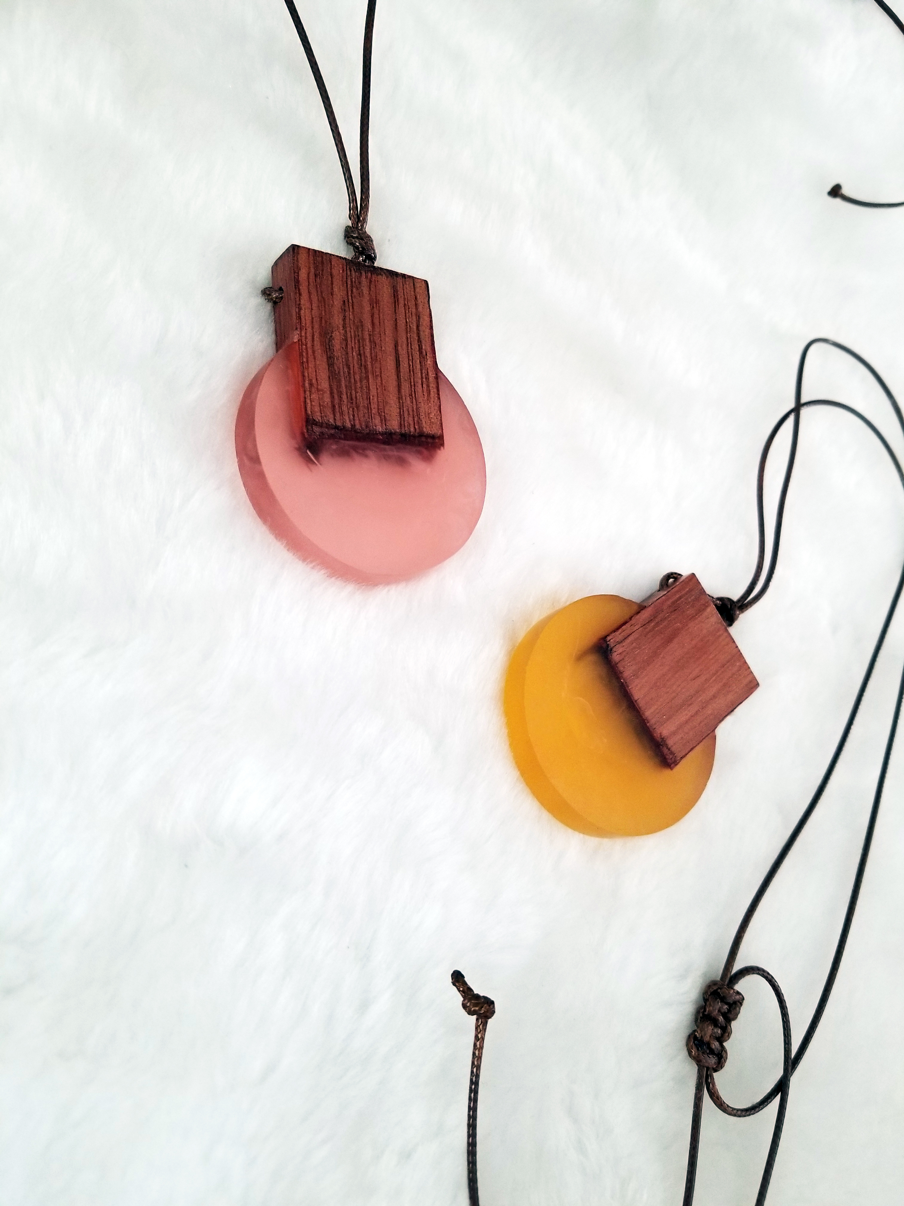 Blue Box Boutique Inc Round Yellow Resin Wood Leather Cord Necklace for Women, Teens | Wood Anniversary Gift