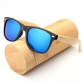 thumbnail image 3 of Gafas de sol coloridas con película de color de bambú para hombres y mujeres Gafas de sol de PC con patas de bambú, 3 of 4