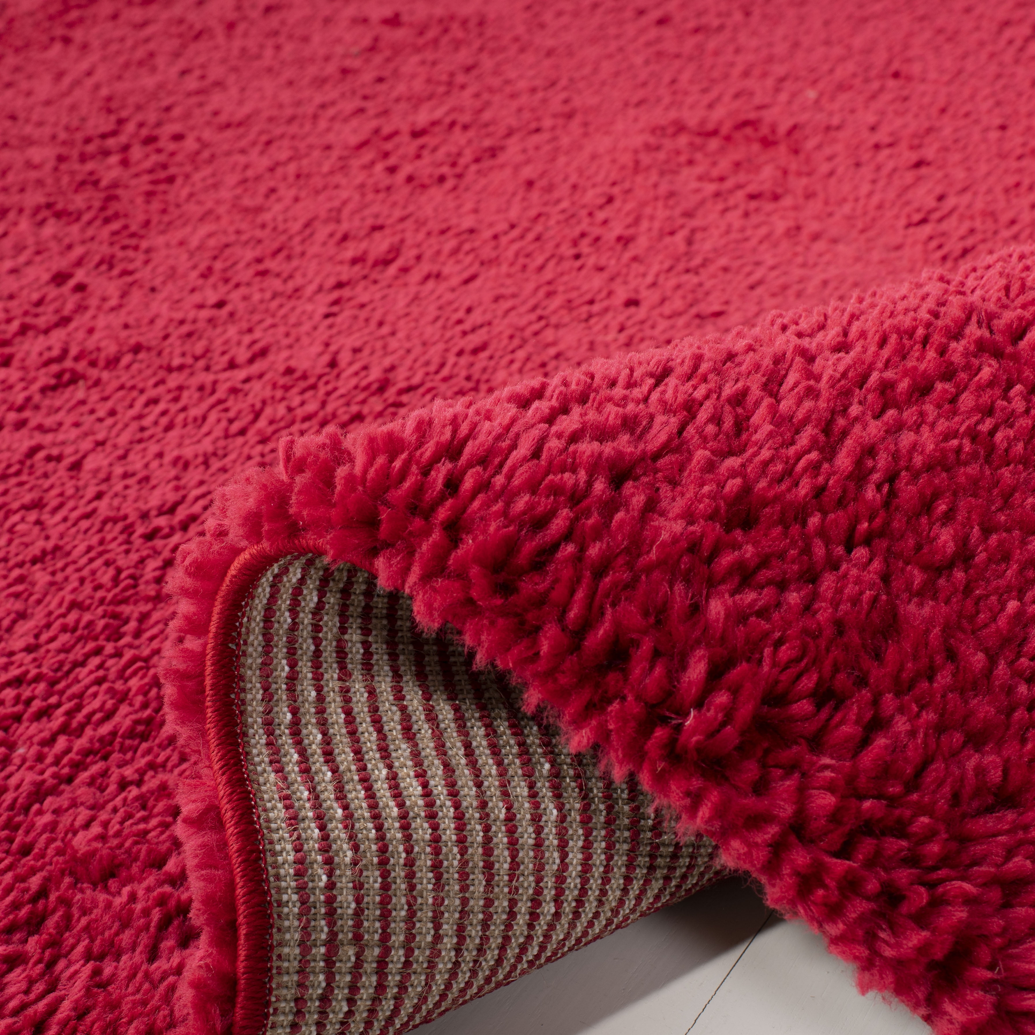 SAFAVIEH August Carlene Solid Plush Shag Runner Rug, Red, 2'3" x 10' - Modern Design, Red, Non-Shedding & Easy Cleaning, Ultra Plush Thick Pile, Ideal for Living Room, Bedroom, Entryway
