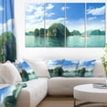 thumbnail image 1 of Ha Long Bay in Vietnam, 1 of 3