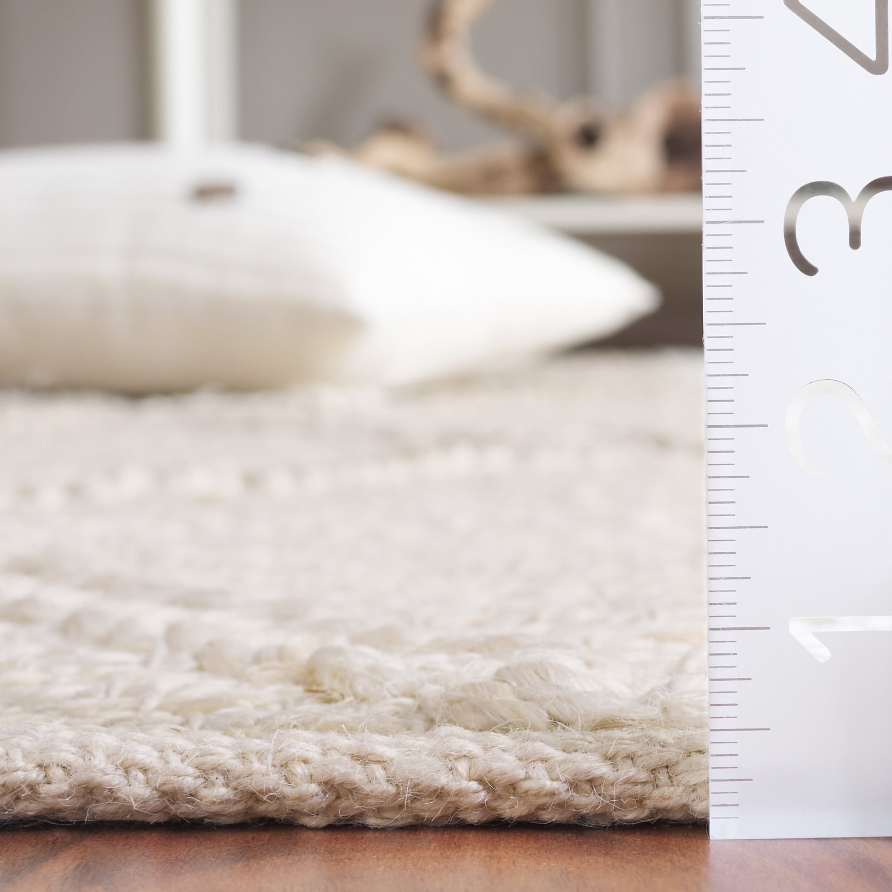 SAFAVIEH Martha Stewart Natural Fiber Diamond Area Rug, Natural, 4' x 6'