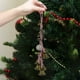 thumbnail image 4 of Colgante Navideño de Pared con Campanillas de Viento para Manijas de Puertas | Material: Cobre | Color: Rosa | Tamaño: 35 Cm | 1 Unidad, 4 of 6