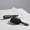 thumbnail image 4 of Paul Mitchell Pro Tools 427 Cepillo Paddle, Ideal para Secado y Alisado, Perfecto para Cabello Largo o Grueso, 4 of 4
