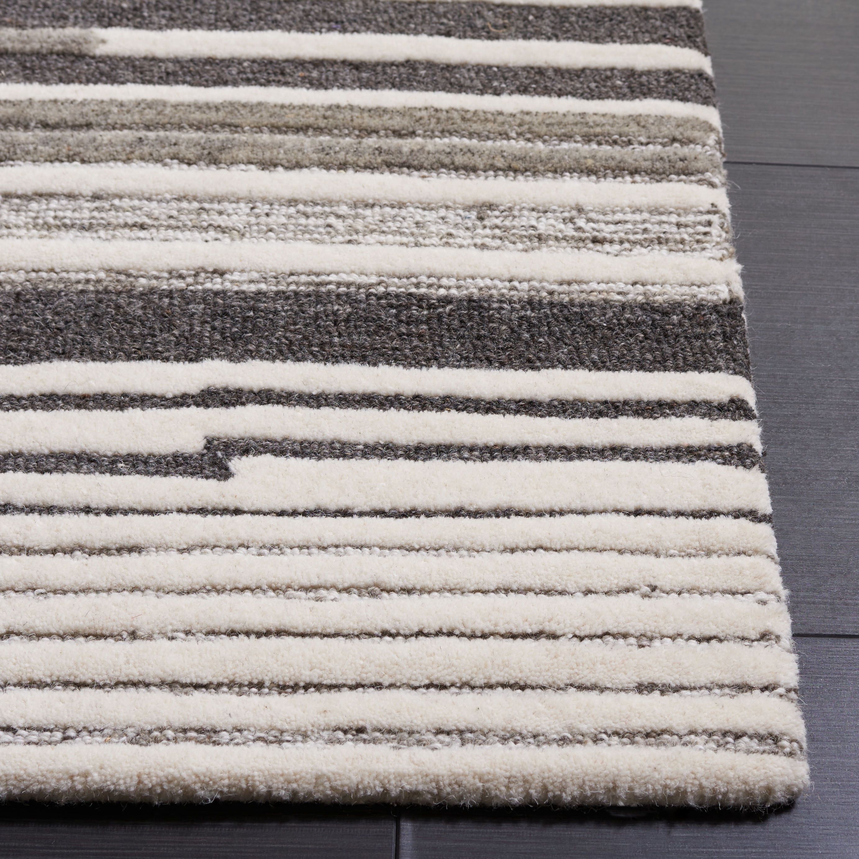 SAFAVIEH Fifth Avenue Dedrick Abstract Area Rug, Natural/Grey, 3' x 5'